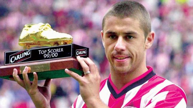 كيفن فيليبس يطالب ليفربول بتغيير سياساته التعاقدية للحفاظ على محمد صلاح