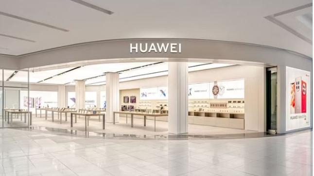 هواوي تستعد من أجل افتتاح المتجر الرئيس الجديد في جدة