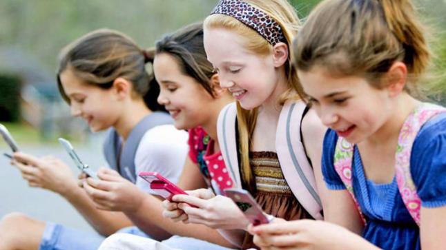 أحمد المسلماني: هولندا تمنع امتلاك الطلاب لهواتف في المدارس