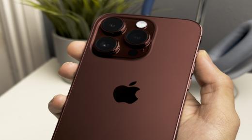 آبل تبدأ تصنيع هواتف أيفون 15 في الهند