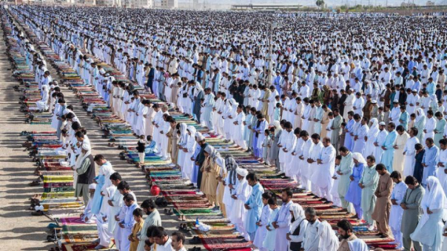 خادم الحرمين يتلقى عدة اتصالات هاتفية من ملوك ورؤساء الدول العربية للتهنئة بعيد الفطر